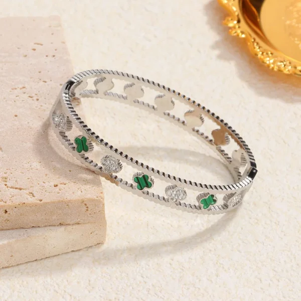 Luna Cuff™ – Timeless Stainless Steel Elegance - Image 4